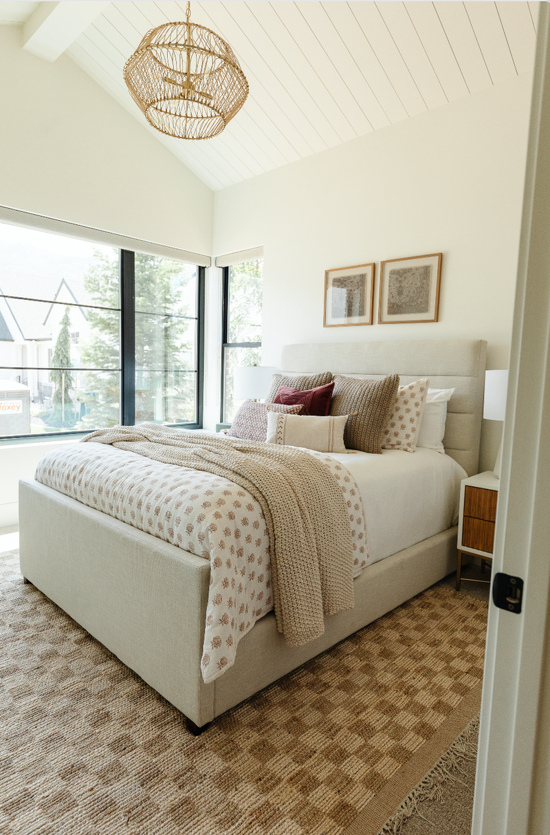 Seneca Bed - Ivory